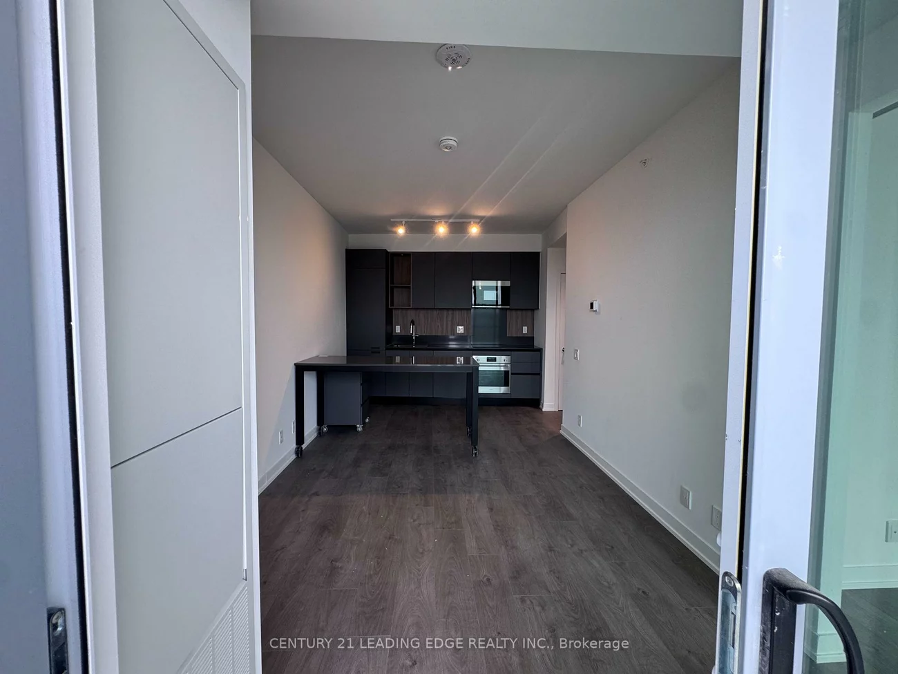 39, Mary, City Centre, Barrie