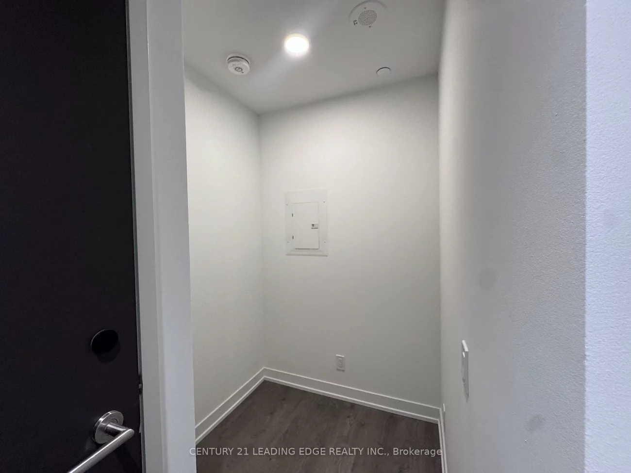 39, Mary, City Centre, Barrie