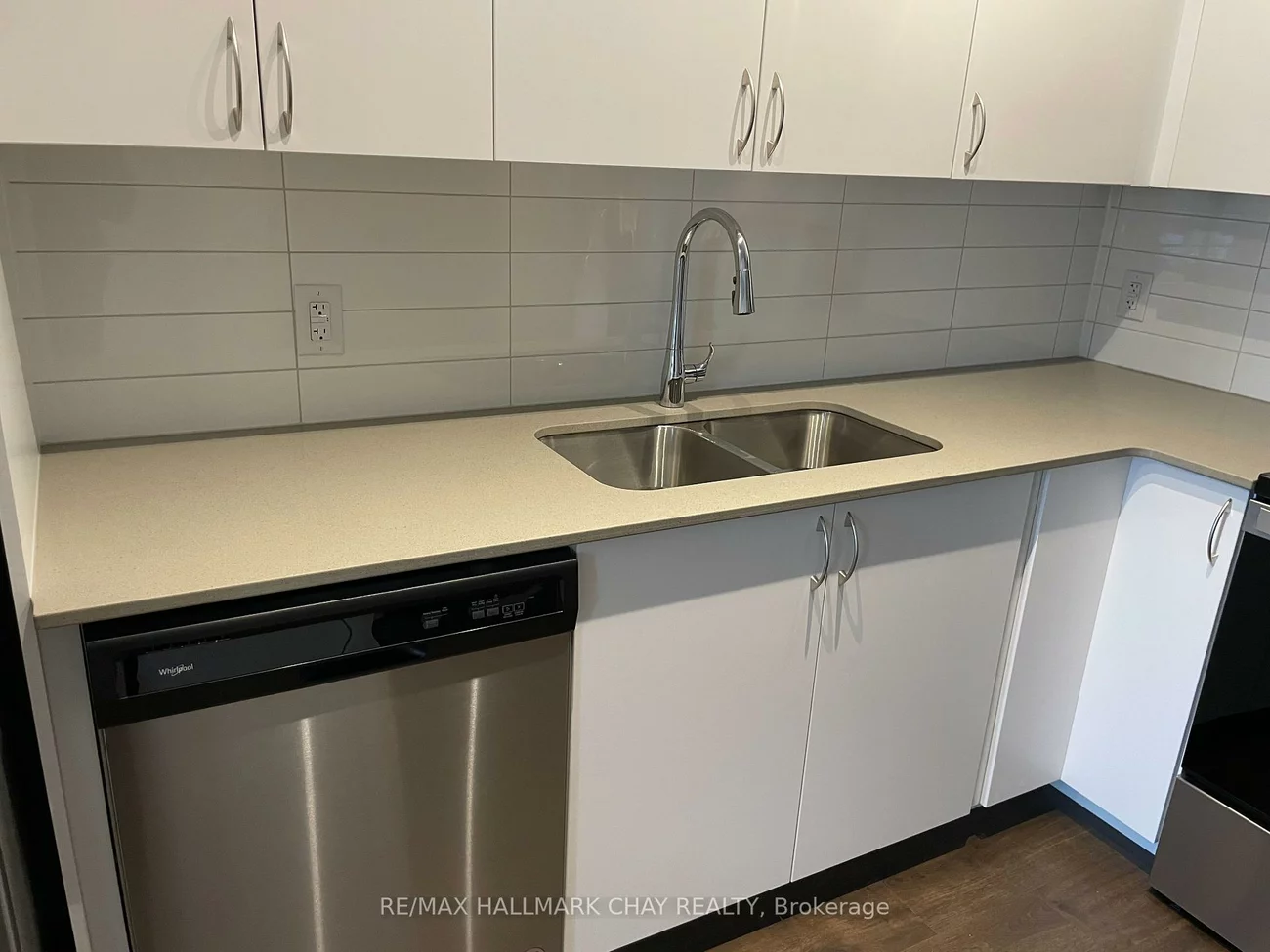 56, Lakeside, Little Lake, Barrie