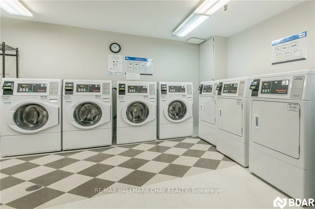 414, Blake, Codrington, Barrie