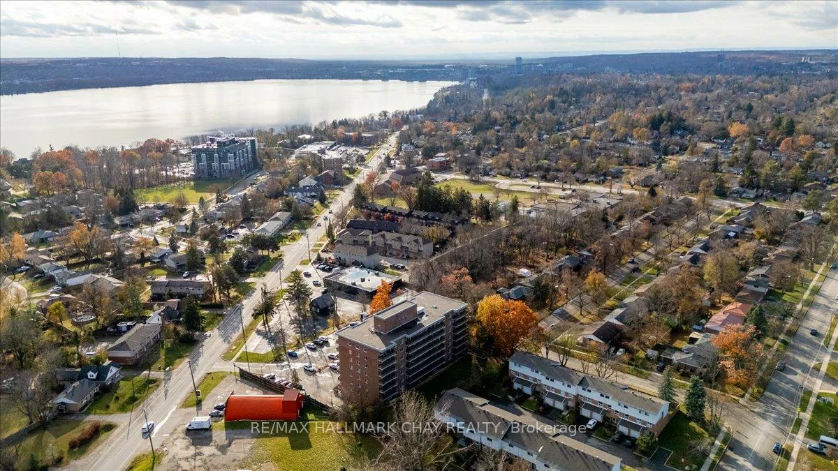 414, Blake, Codrington, Barrie