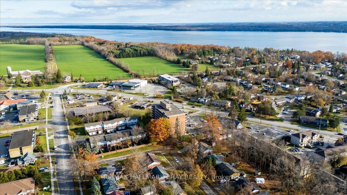 414, Blake, Codrington, Barrie