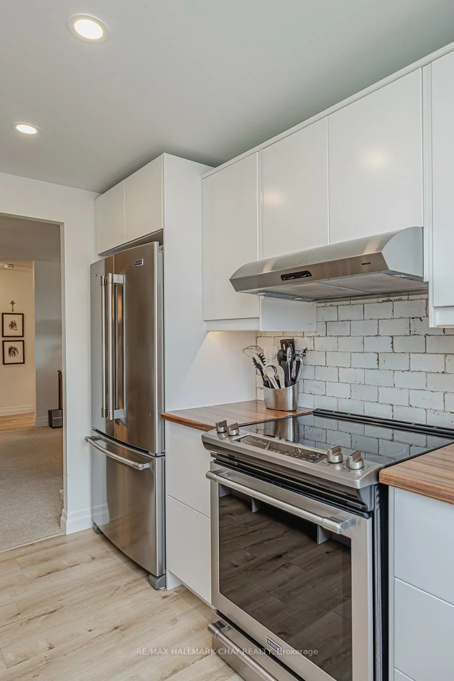 414, Blake, Codrington, Barrie