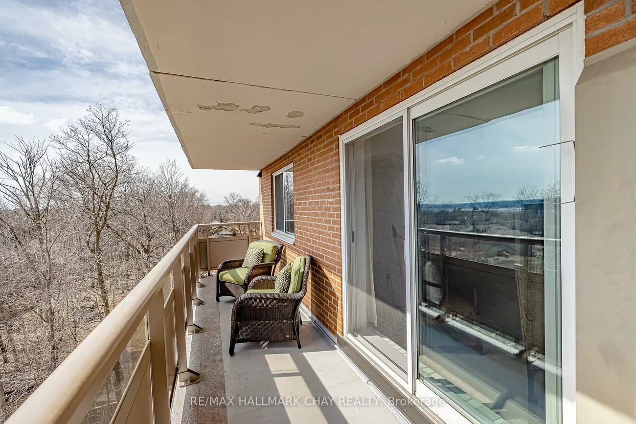 414, Blake, Codrington, Barrie