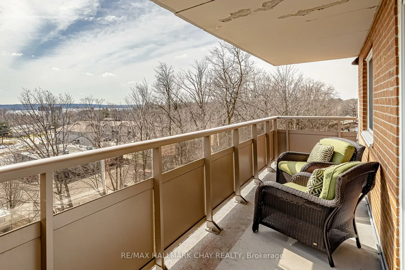 414, Blake, Codrington, Barrie