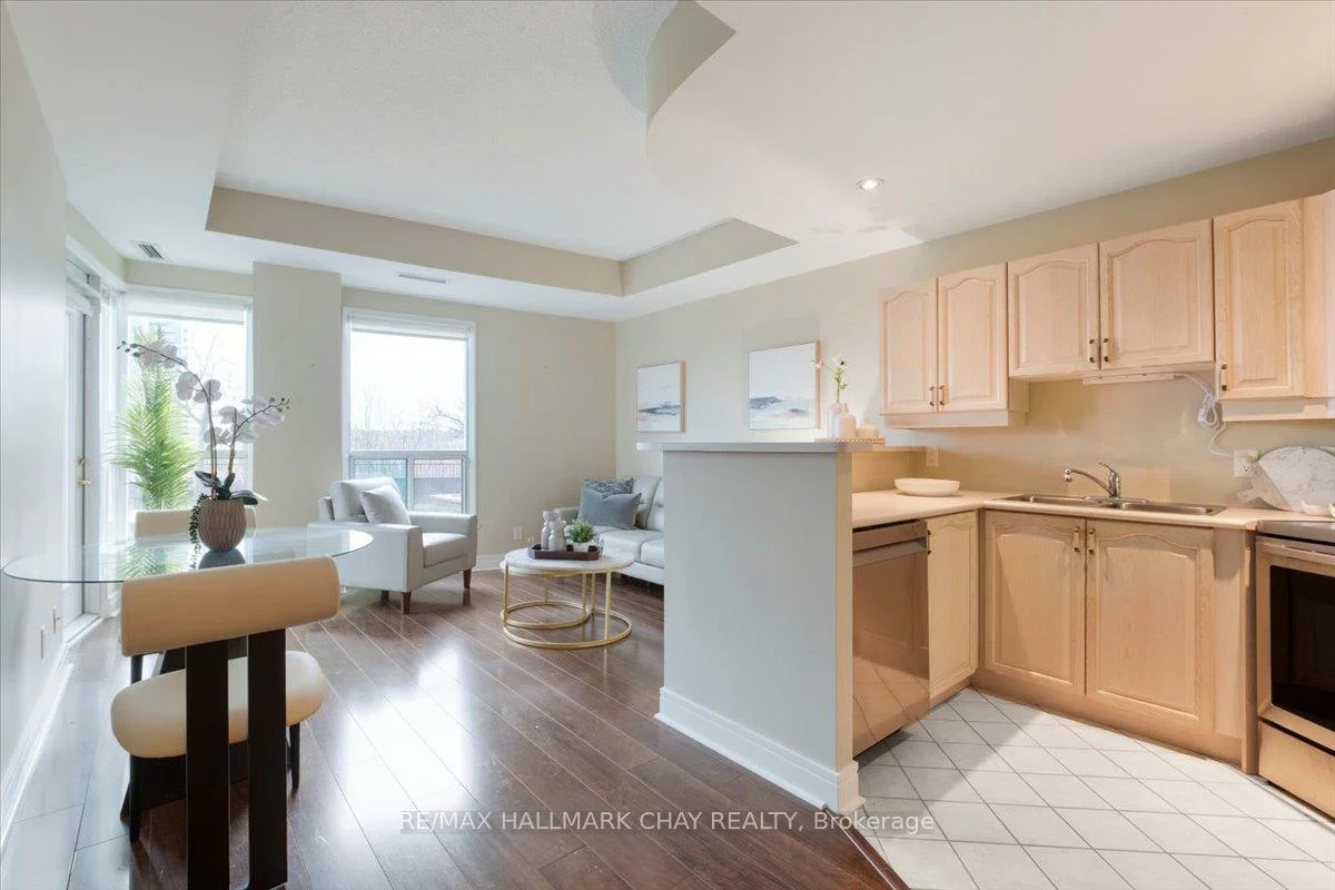 2, Toronto, City Centre, Barrie