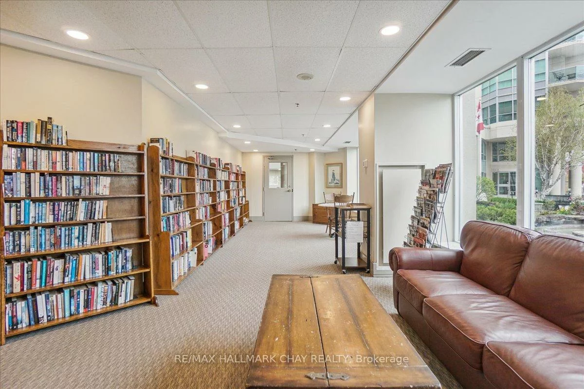 2, Toronto, City Centre, Barrie