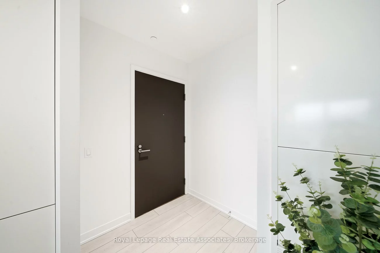 39, Mary, City Centre, Barrie