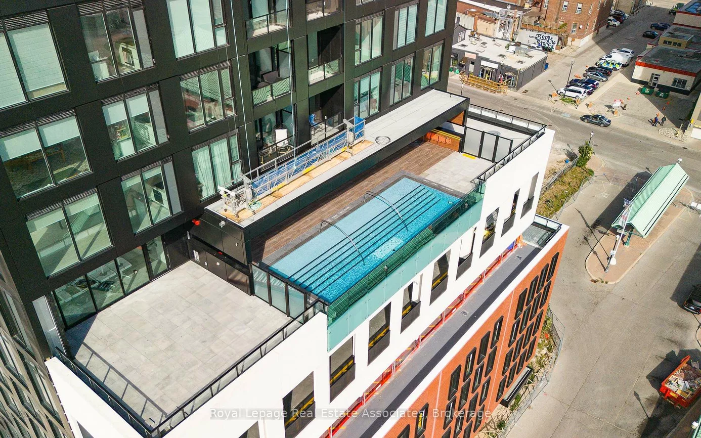 39, Mary, City Centre, Barrie