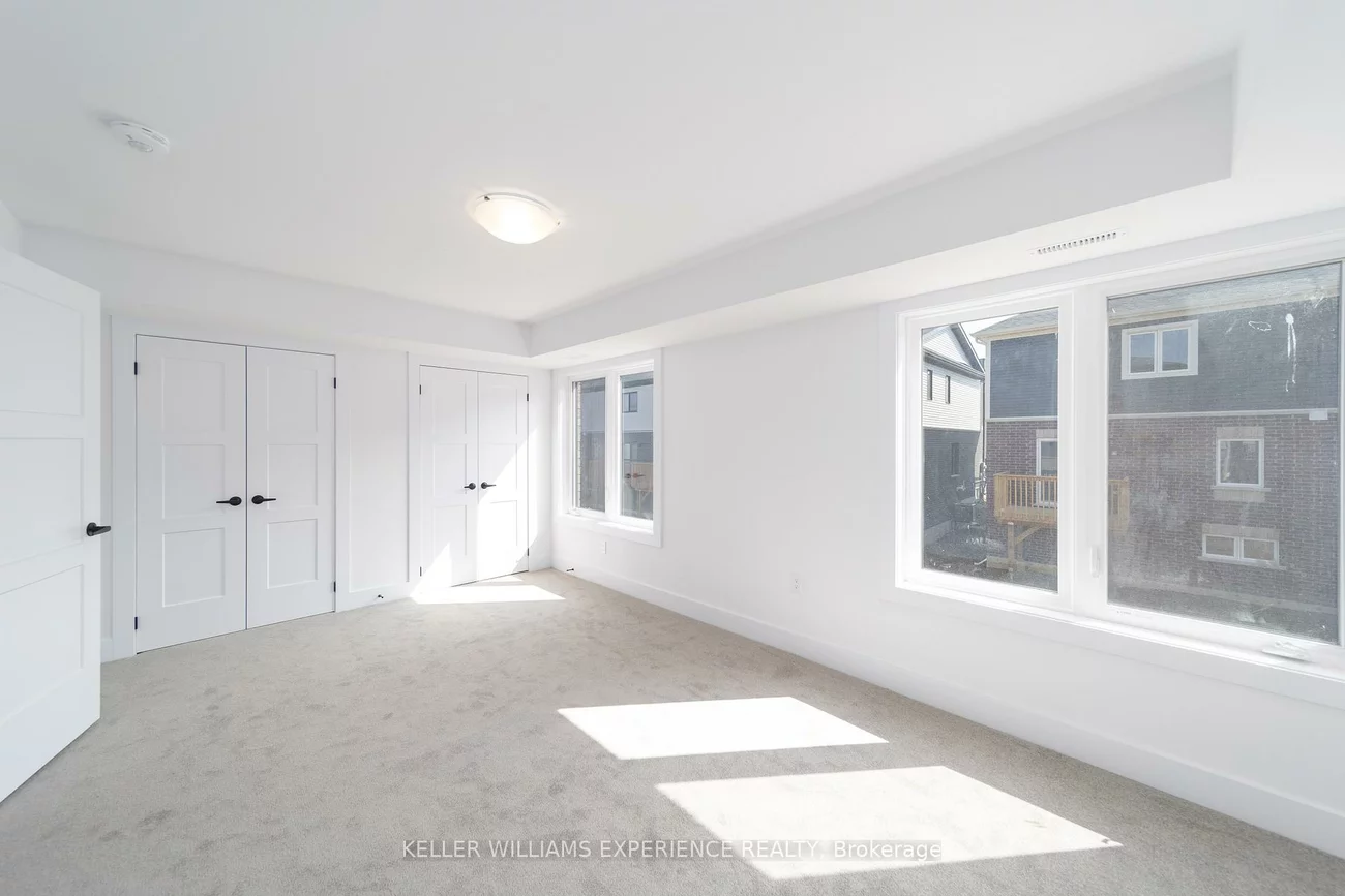 32, Wagon, Innis-Shore, Barrie