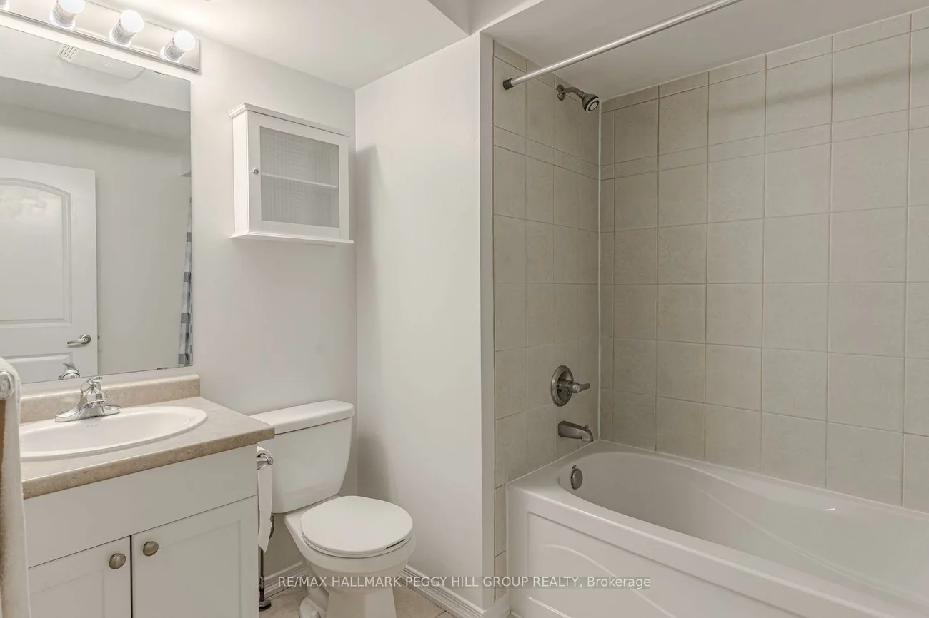 15, Cheltenham, Georgian Drive, Barrie