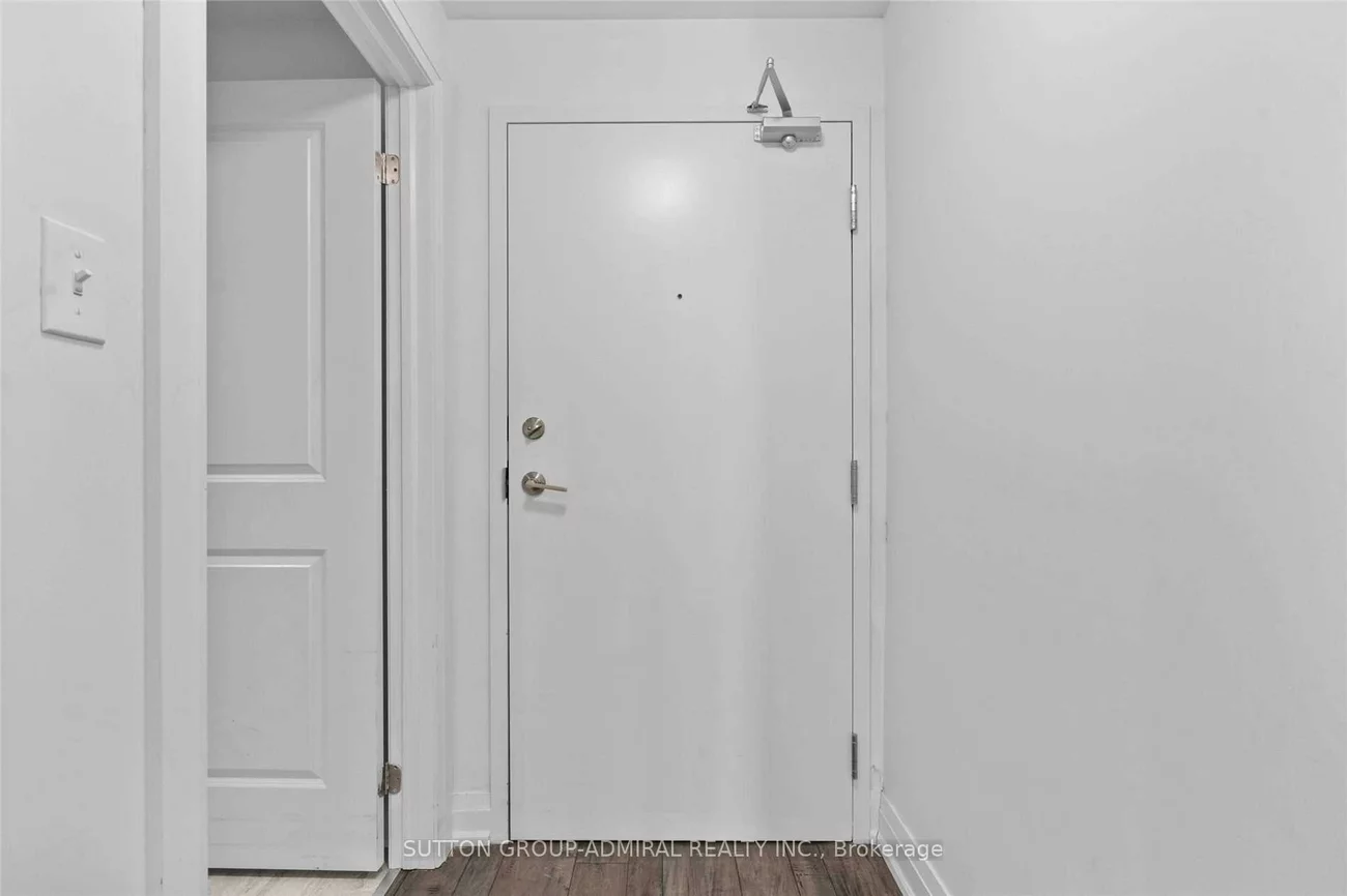 295, Cundles, 400 North, Barrie