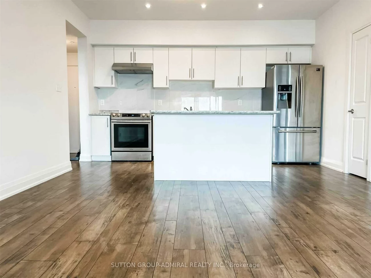 295, Cundles, 400 North, Barrie