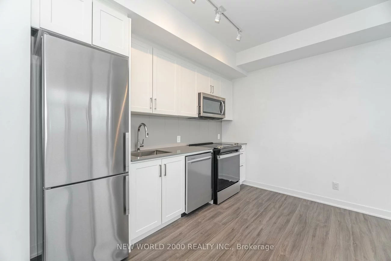 681, Yonge, Painswick South, Barrie