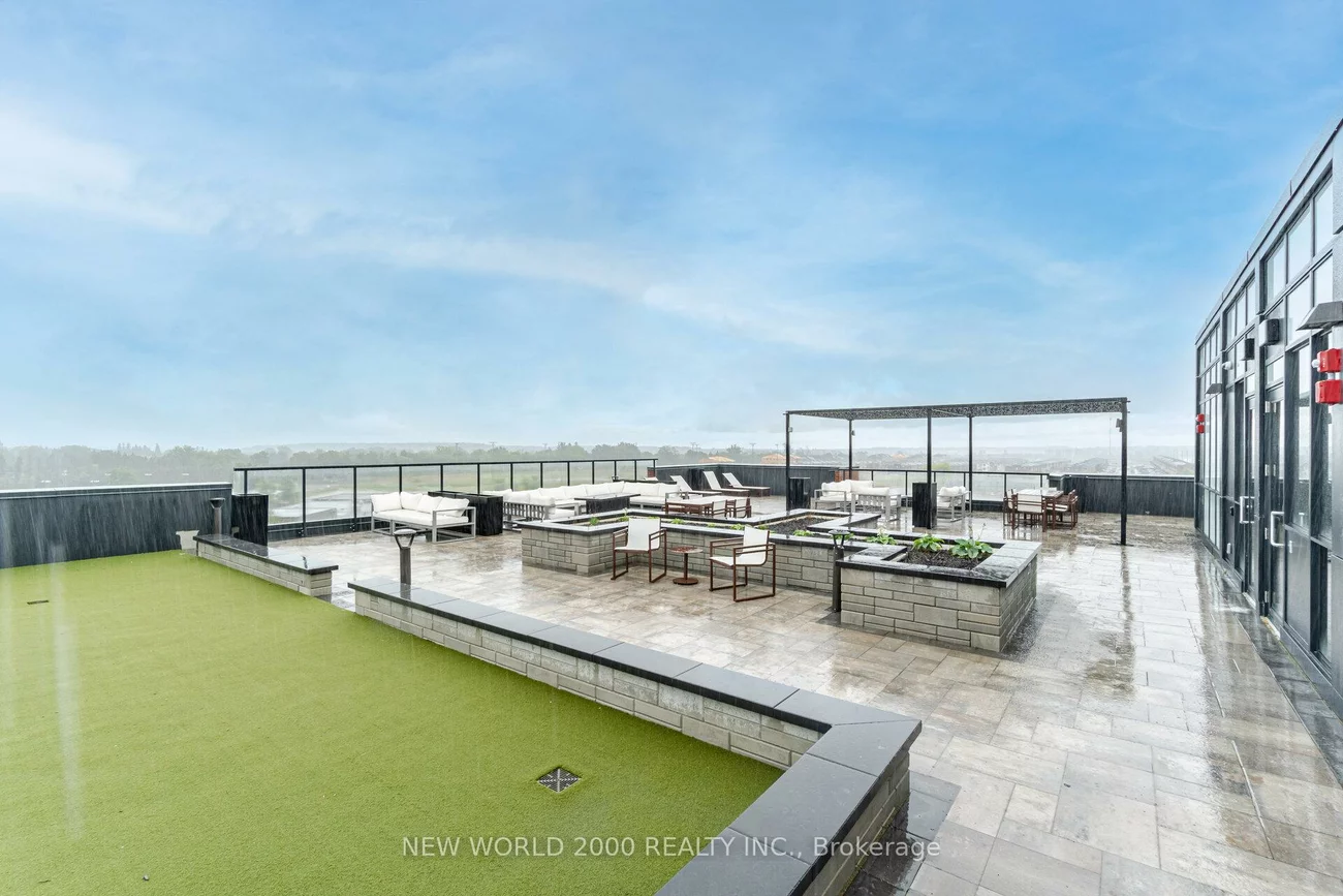 681, Yonge, Painswick South, Barrie