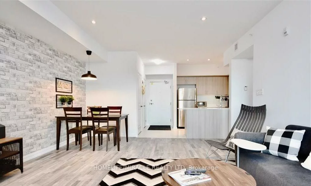 302, Essa, 400 West, Barrie