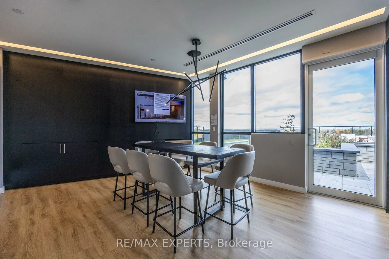 681, Yonge, Painswick South, Barrie