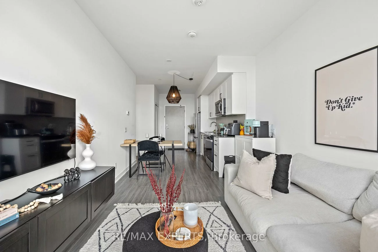 681, Yonge, Painswick South, Barrie