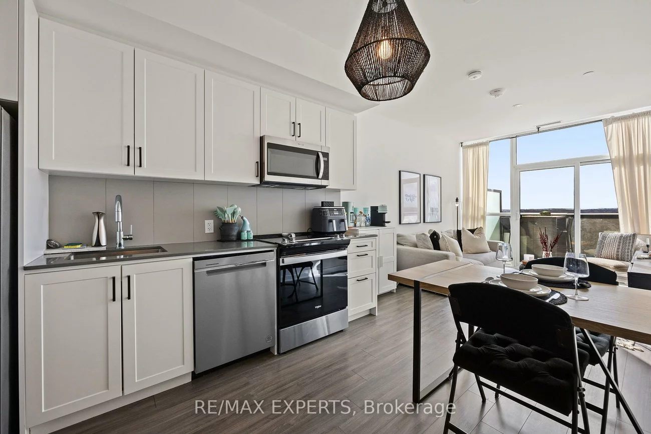 681, Yonge, Painswick South, Barrie