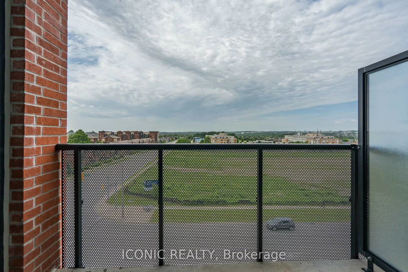 681, Yonge, Painswick South, Barrie