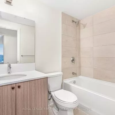 58, LAKESIDE, Little Lake, Barrie