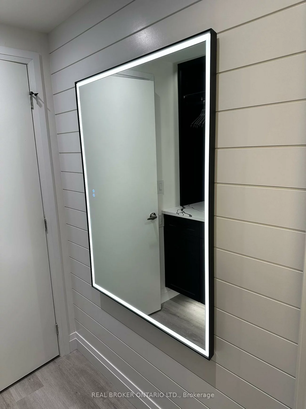 58, Lakeside, 400 North, Barrie