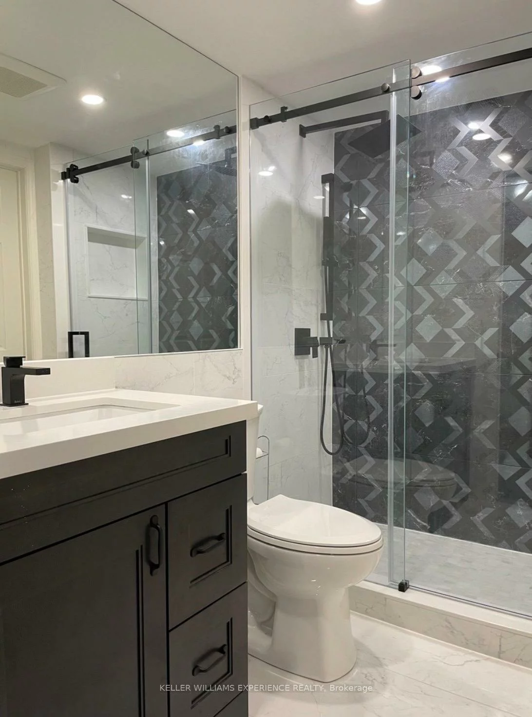 10, Coulter st, Sunnidale, Barrie