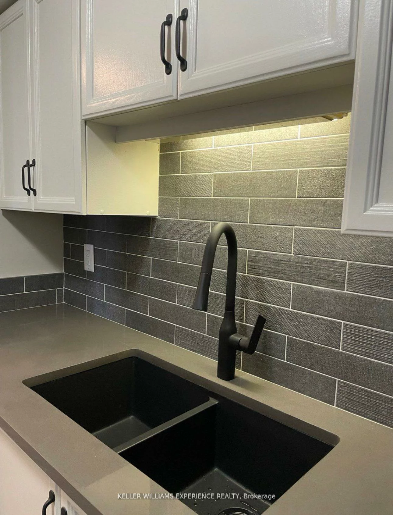 10, Coulter st, Sunnidale, Barrie