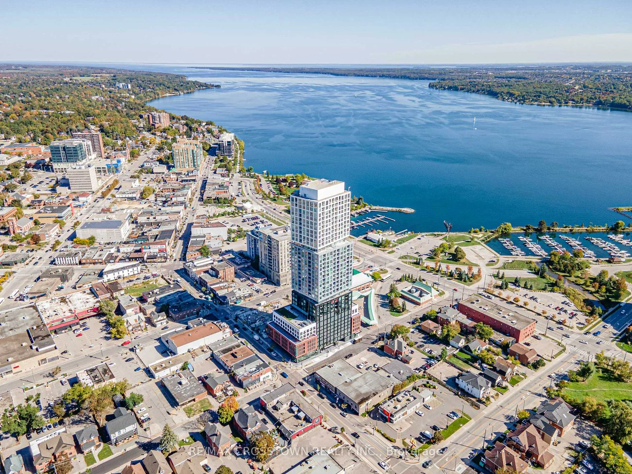 39, Mary, City Centre, Barrie