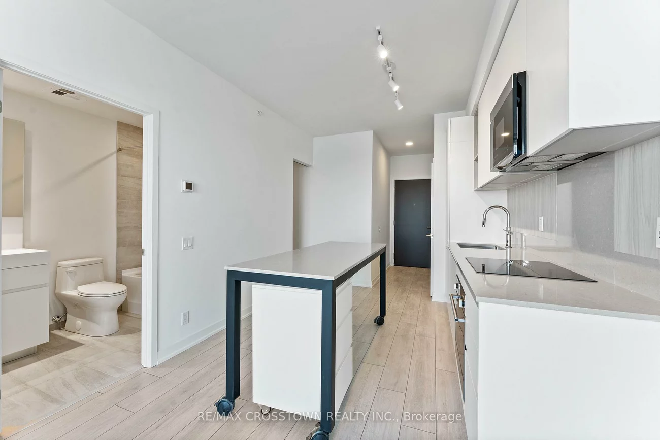 39, Mary, City Centre, Barrie