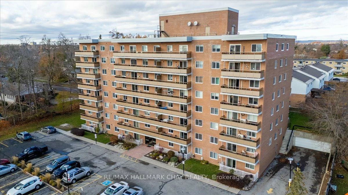 414, Blake, Codrington, Barrie