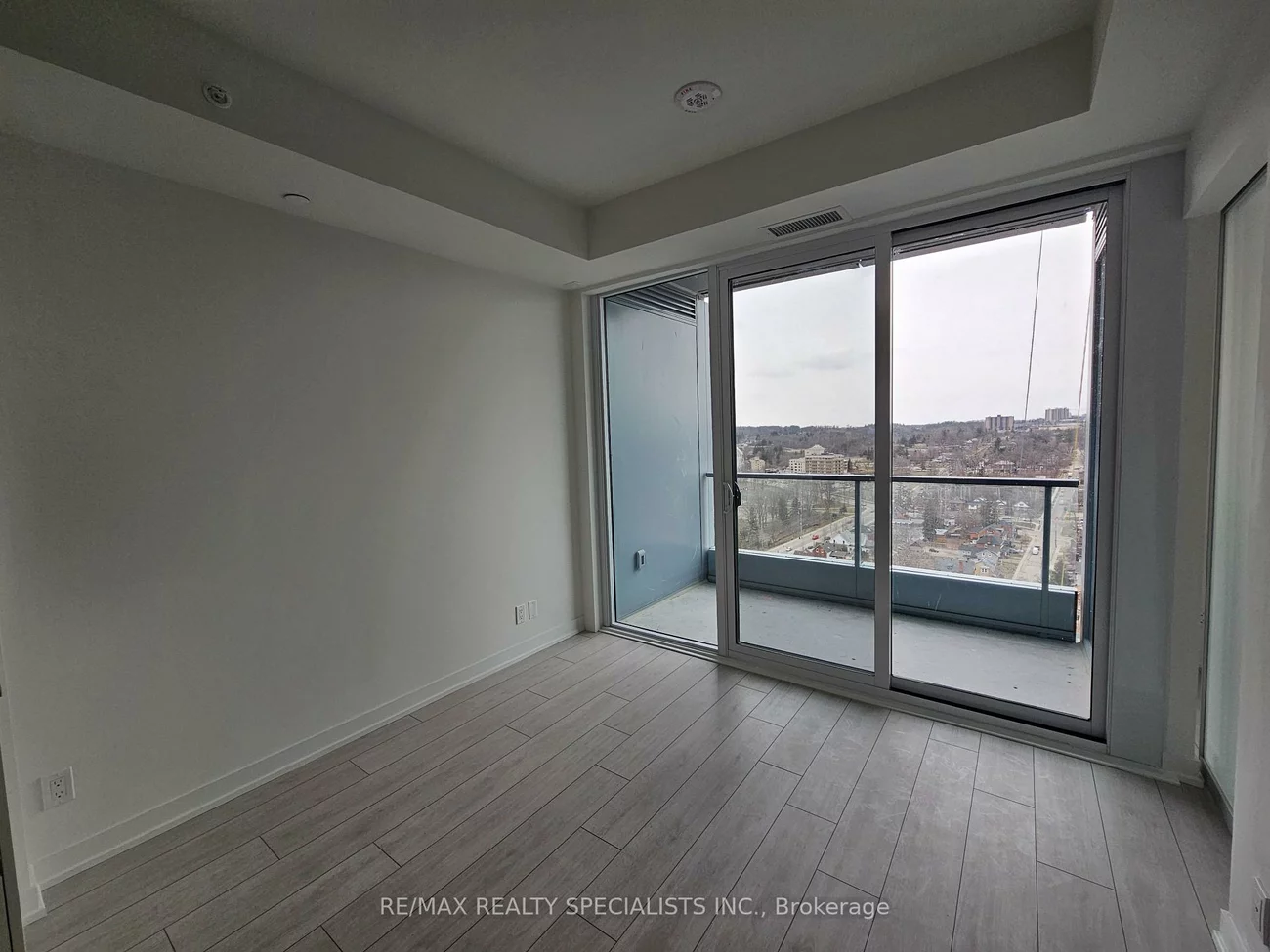 39, Mary, City Centre, Barrie