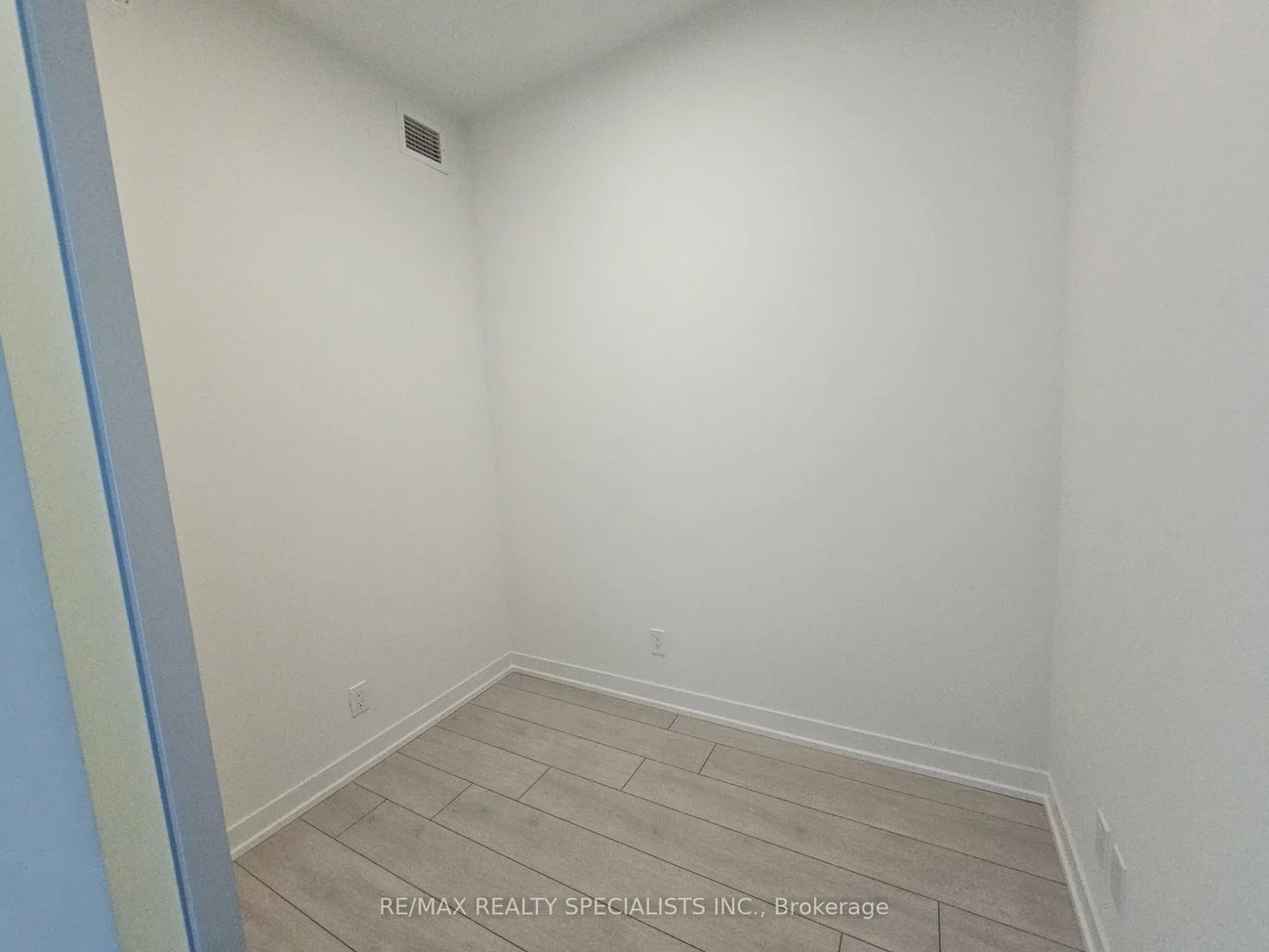 39, Mary, City Centre, Barrie