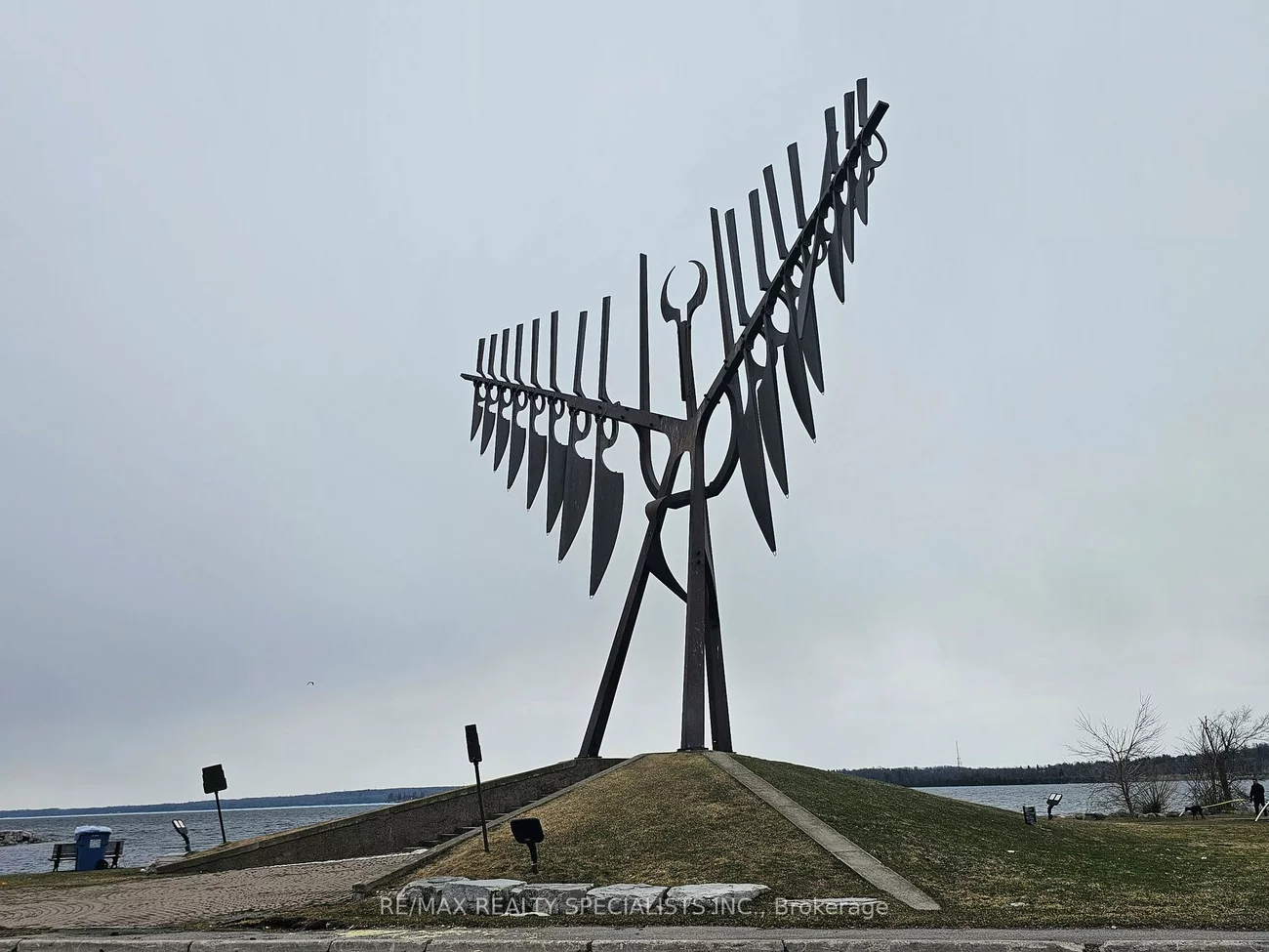 39, Mary, City Centre, Barrie