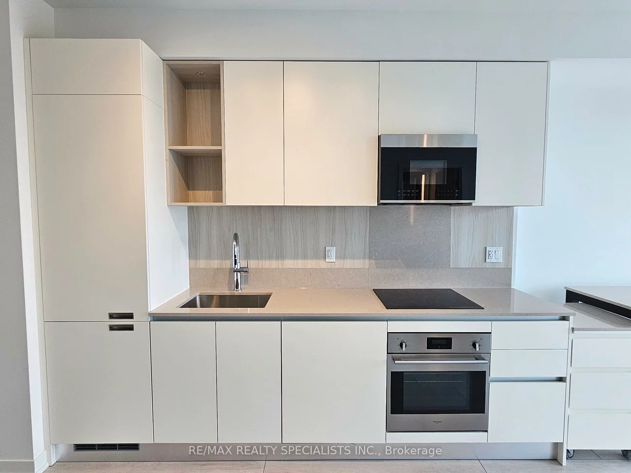 39, Mary, City Centre, Barrie