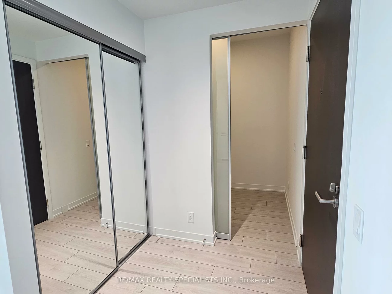 39, Mary, City Centre, Barrie