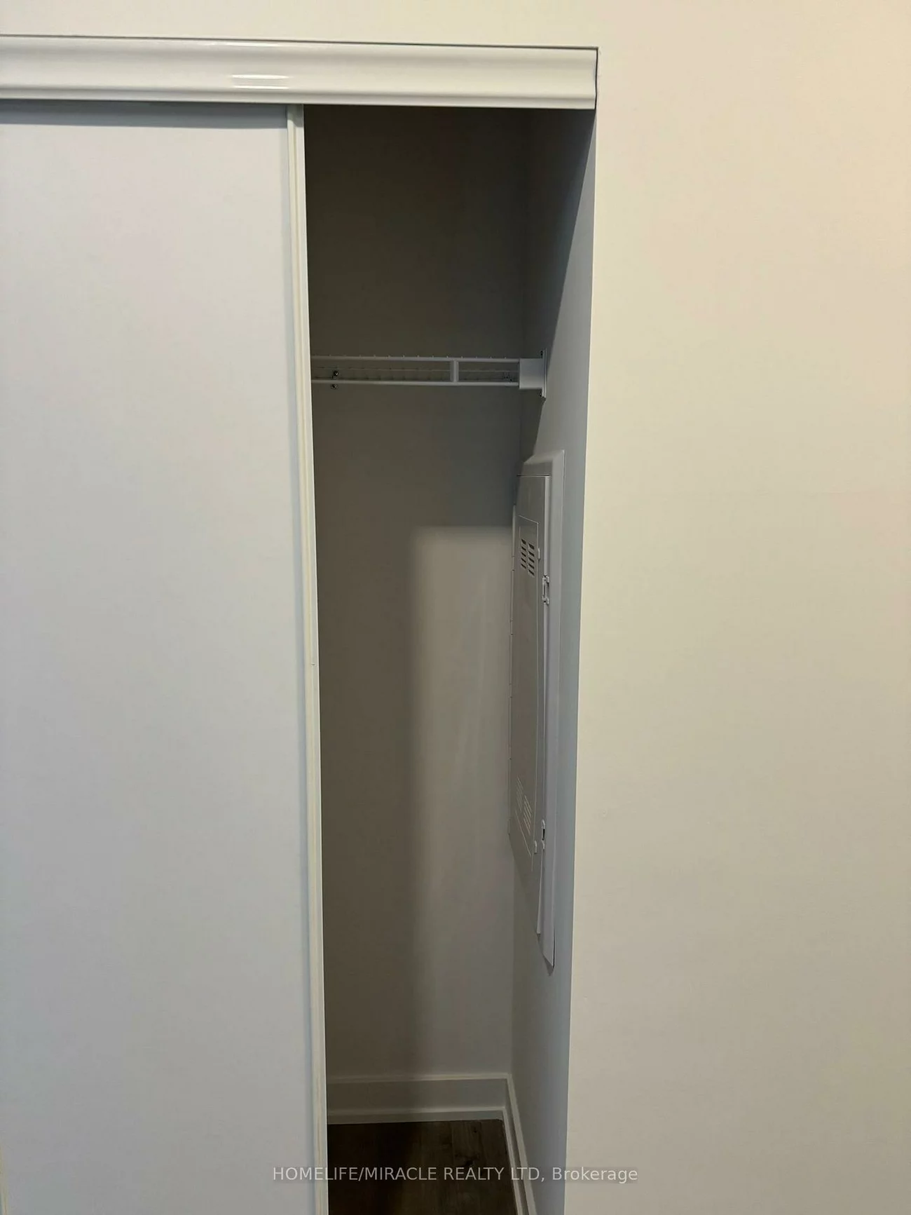 56, Lakeside, Little Lake, Barrie