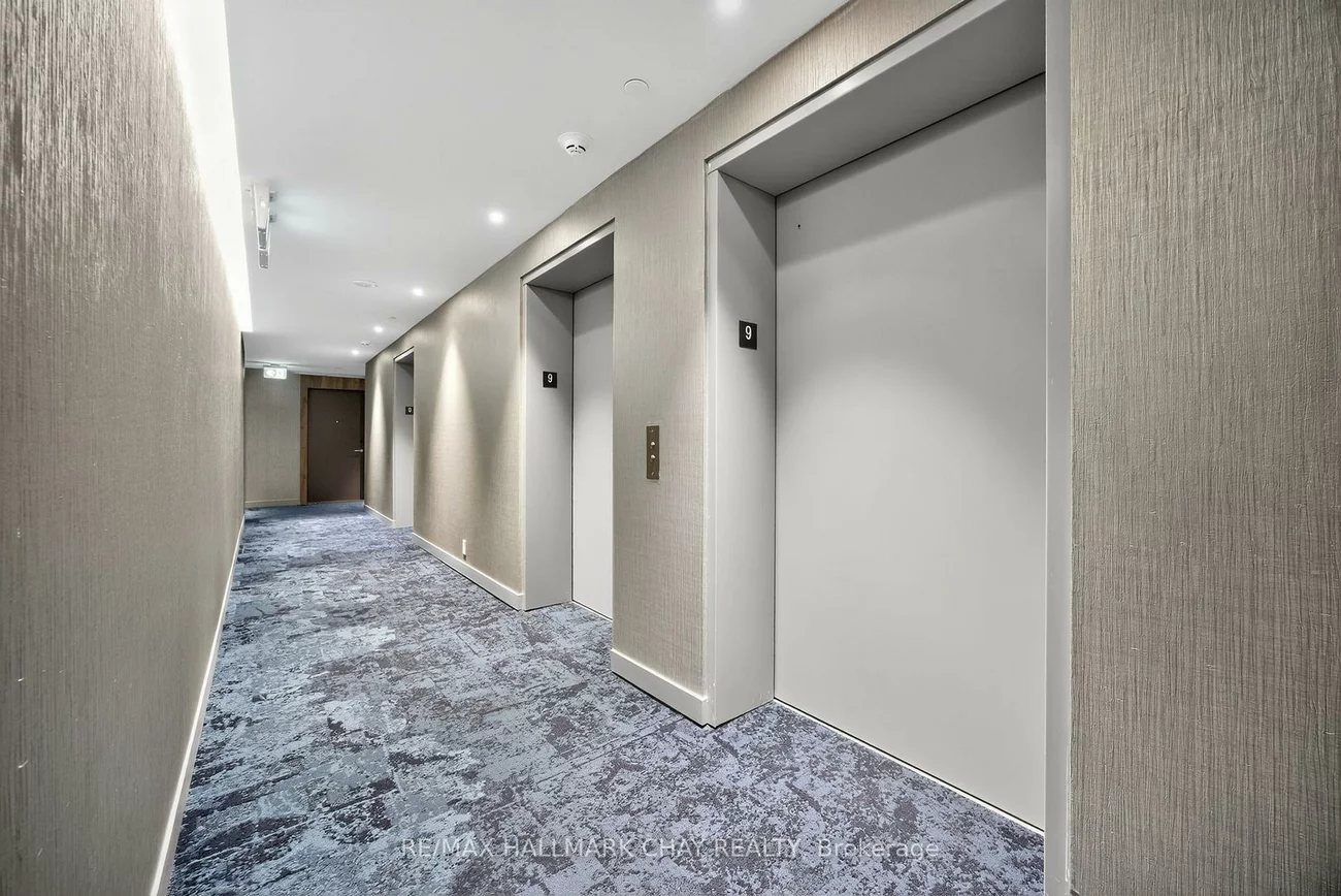 39, Mary, City Centre, Barrie