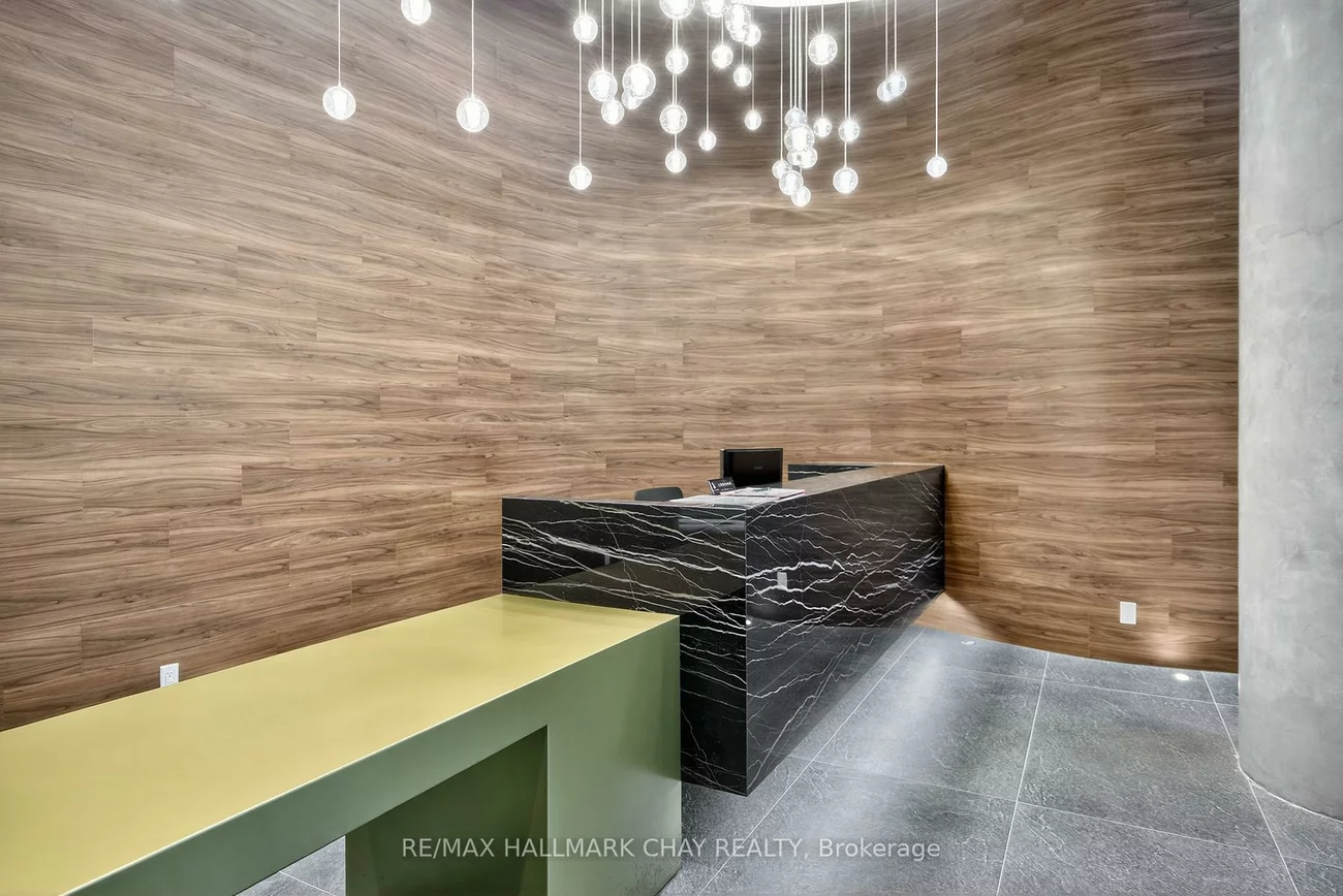 39, Mary, City Centre, Barrie