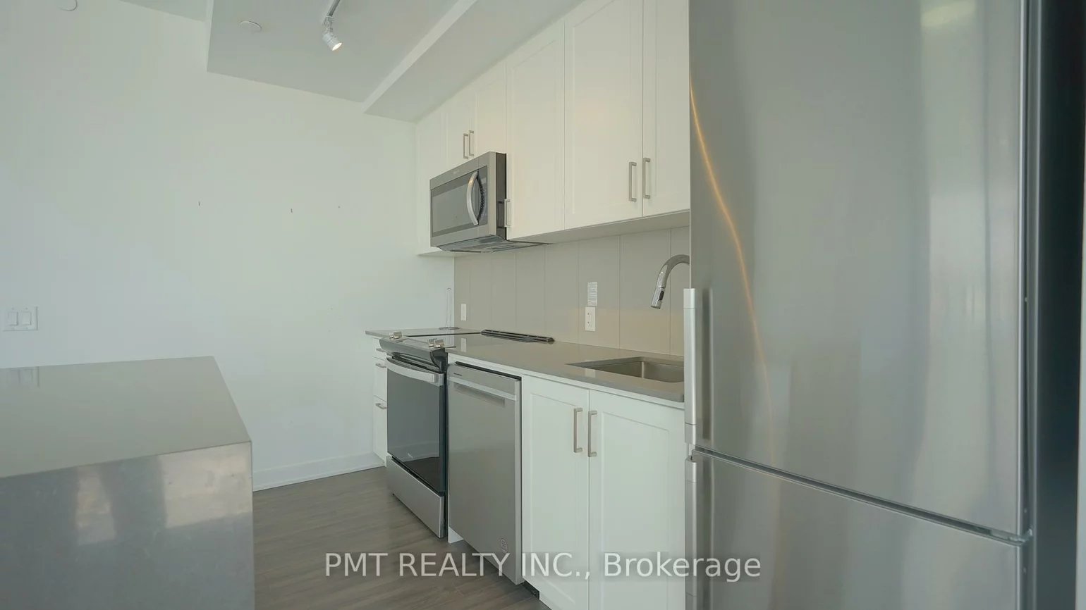 681, Yonge, Painswick South, Barrie