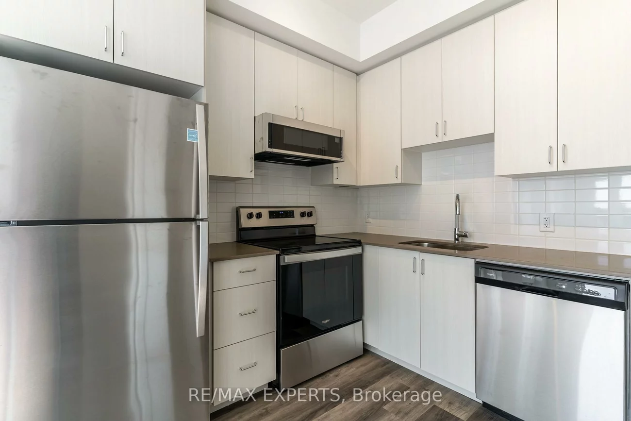 430, Essa, Holly, Barrie