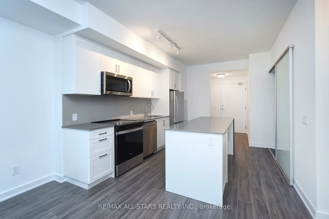 681, Yonge, Painswick South, Barrie