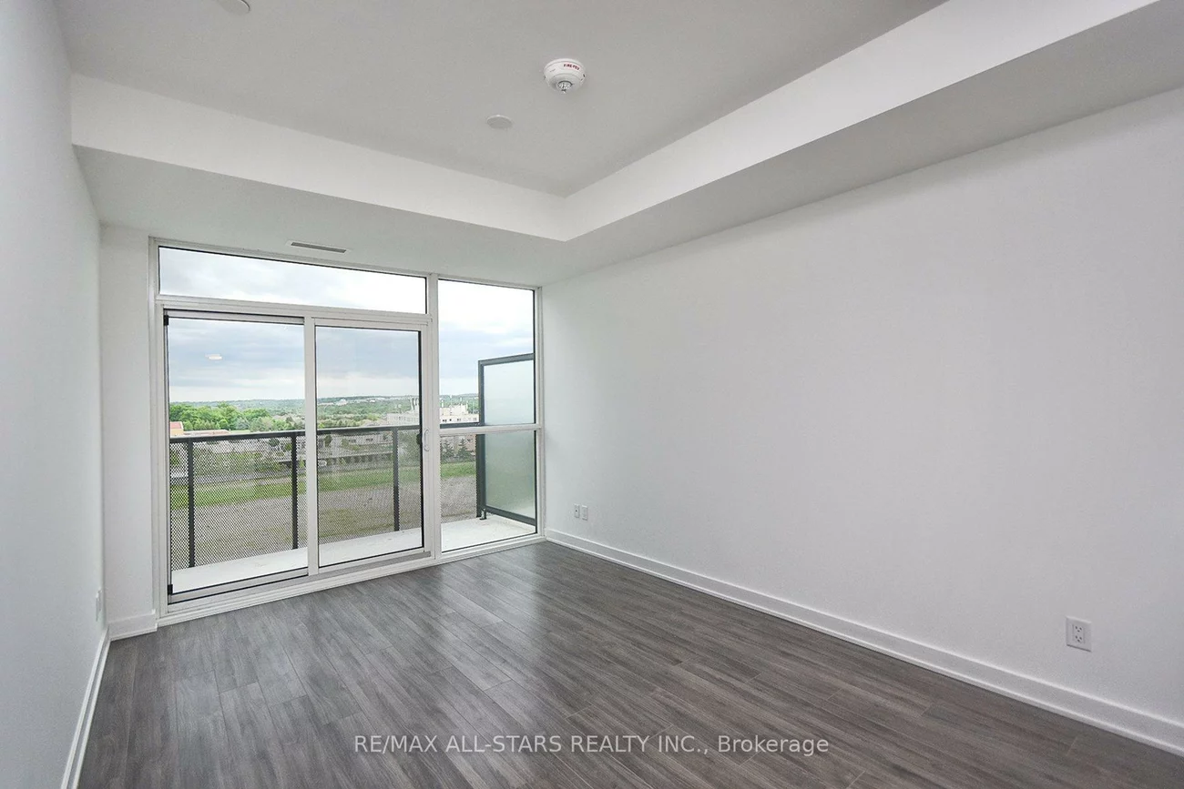 681, Yonge, Painswick South, Barrie