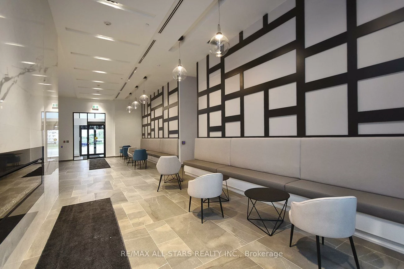 681, Yonge, Painswick South, Barrie