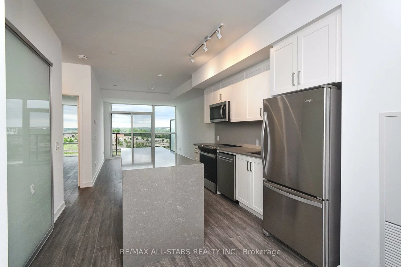 681, Yonge, Painswick South, Barrie