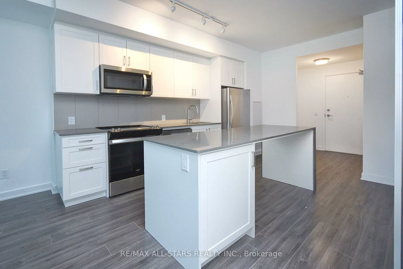 681, Yonge, Painswick South, Barrie