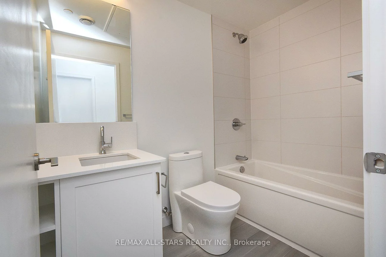 681, Yonge, Painswick South, Barrie