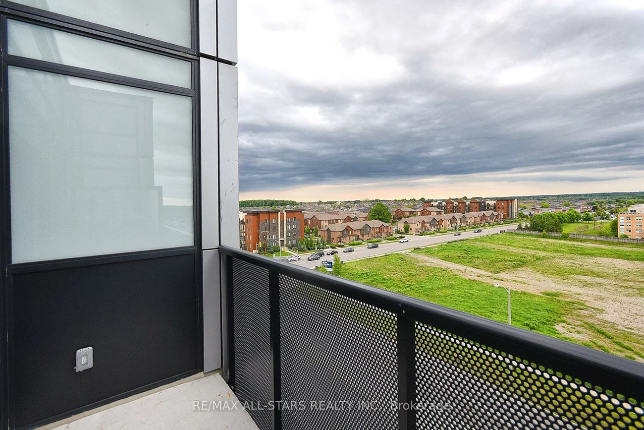 681, Yonge, Painswick South, Barrie