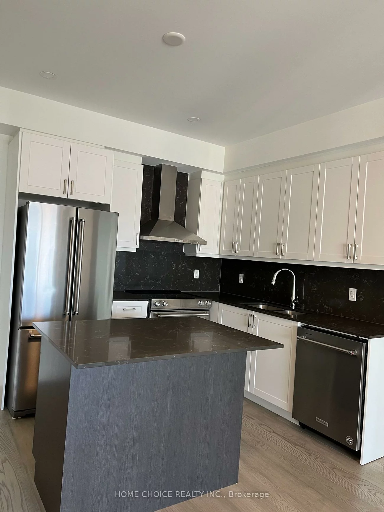 58, Lakeside, Little Lake, Barrie