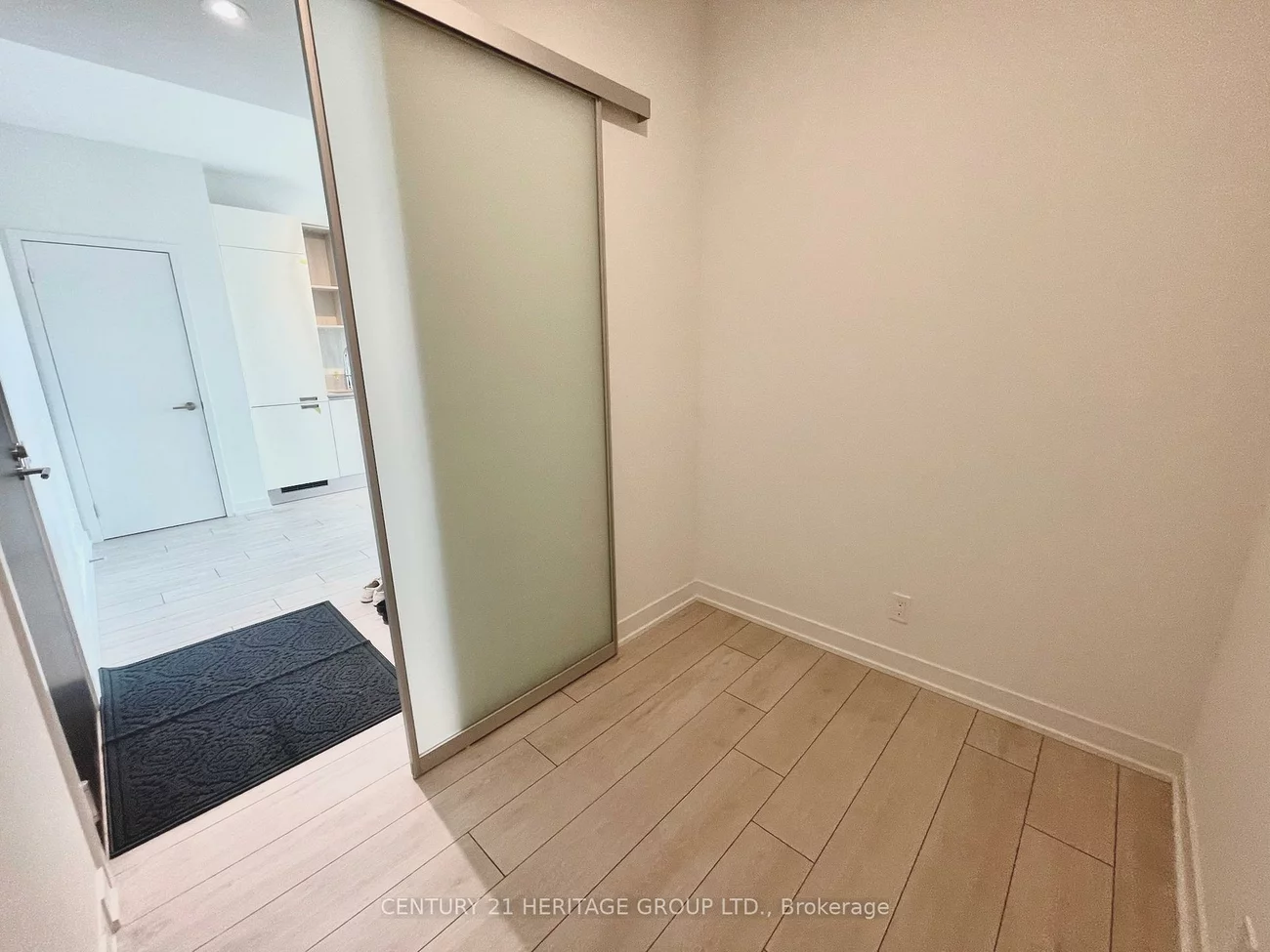 39, Mary, City Centre, Barrie